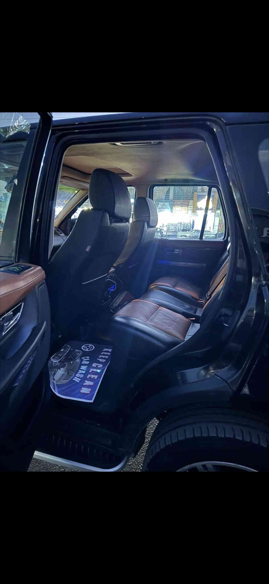 السلام عليكم رانج روفر 2010 رقم بغداد بأسمي
ماشيه 100 مكينه عادي المرغوب كفاله عدا الدعاميات 
السعر 120 العنوان بغداد الدوره 
***********
