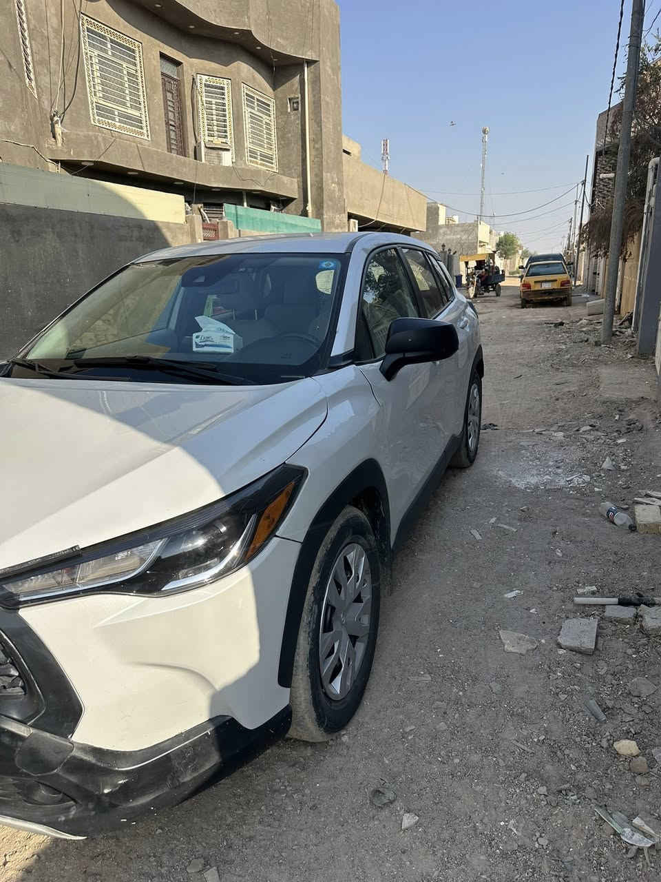 السلام عليكم
كورلا كروز موديل 23 فئه le 
ياباني مو هايبرد بانزين سياره ماشيه 24 بأسمي تحويل ثاني يوم 
السياره ضررها موضح بالصور وسونار هم بالصور مرفق 
ضررها بنيد مبدل ومصبوغ وبارد خفيف بالجاملغين وقبق البانزن 
السياره موجوده بالكوت وهذا رقمي اي استفسار اتصل
***********
