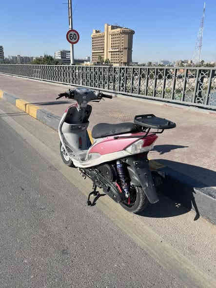 سلام عليكم ماكس لبيع دراجه جديده مكفوله من كلشي نكره سلف بوشه 55 اني شادلهه شلعه ومعدل فول السعر 550 وبيهه شي قليل مكان بغداد الحريه الرقم ***********
