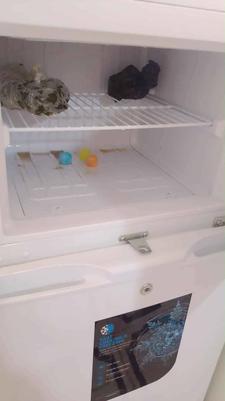 ثلاجه نوع ايفول تركي شرط الفحص سعر ١٧٥
وغساله حوظين حجم وسط ١٥٠
  شرط جدد استخدام ٦ أشهر فقط
بغداد الشعب بغداد, العراق


**إذا كنت صاحب هذا الإعلان وتريد حذفه لأي سبب، رجاءا أرسل رسالة إلى الدعم الفني**