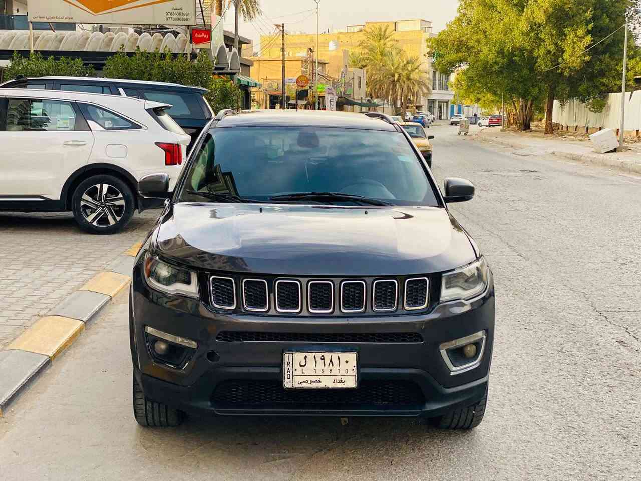 ‏جيب كومباس فئة تريل هوك موديل  2020  السياره تو كلر لونين السعر 126 قابل للتفاوض 
للأستفسار ***********
‏حادثها بنيد وشويه من الجاملغ والباقي مكفوله  مواصفات بنورامه  بصمه تشغيل + بصمة ابواب 
تشغيل عن بعد  كشنات امامي ثنين كهربائي جلد اسود بالكامل 
‏تدفئه + تبريد بالكشنات
‏شاشه كبيره تاب + gps
‏شاشة دجيتال اليكتروني 
‏تبريد قطعتين امامي خلفي
‏هند بريك بصمه فور ويل 
‏ كشن السائق واللي بصفه كهرباء محرك 2400 محرك وكير مكفولات 
حساسات كامره خلفيه
‏اشاير بالمري 
‏ويل كب كروم رقم بغداد     
‏سياره جاهزه حداديه تخم تاير وباقي المواصفات المعروفه
 مكان السياره كربلاء كربلاء, العراق
