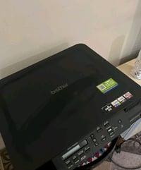 100 ألف 07855664343