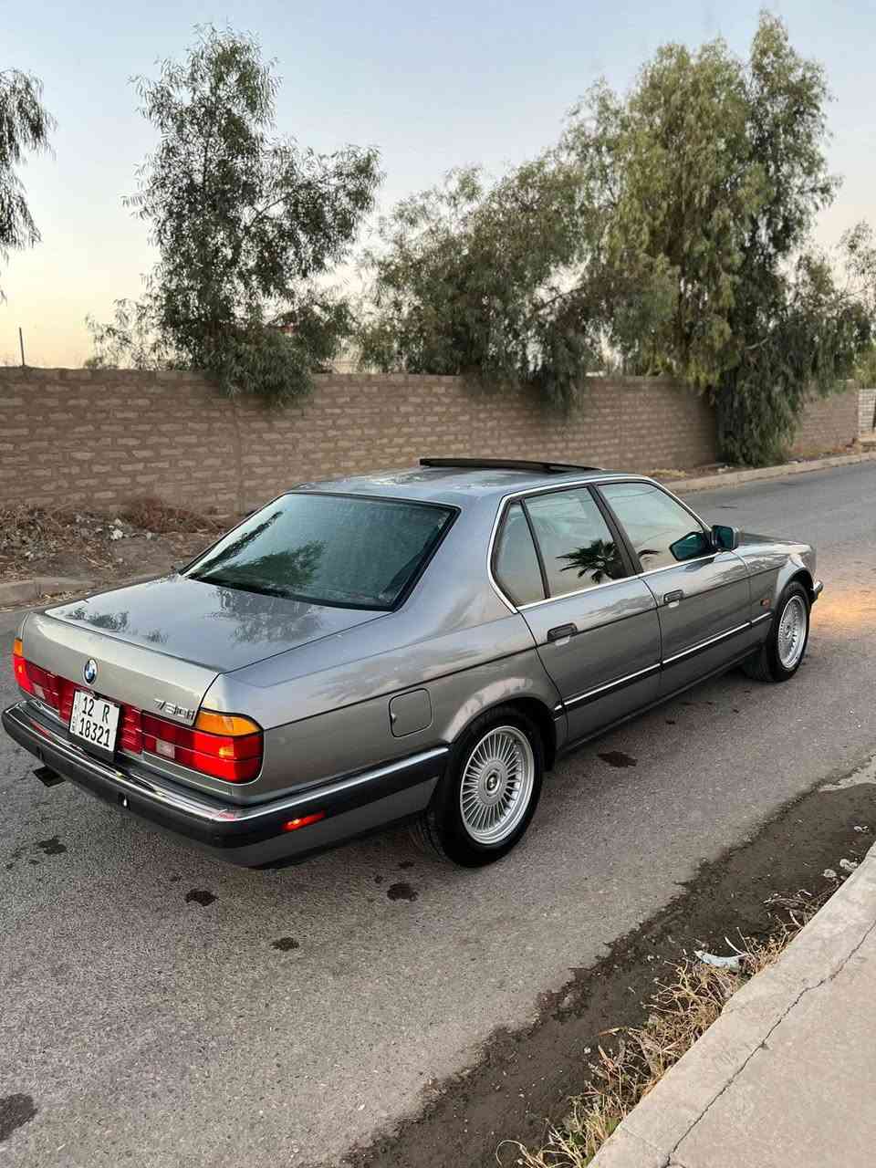 اخوان سيارة بلادية مابيها برغي مفتوح موديل 93 730(8)
ولامعمرة 

سيارة بوند صندوك بخ اثر تقحيل الباقي بدون صبغ

قطعها كلها بلاد مكفولة من دكة جاكوج 

محرك كير ضفيرة كلو شرط 

غرفتها جلد برده خلفية بلاد 

ستيرن كهرب تبريد تدفئة شرط 

صدر أمامي خلفي كلو جديد 

طخم تاير جديد ويل شعاع بلادي 

لايت دخاني مع بكلايتات بلادي 

سستم غاز ايطالي شادو ب 850$ ضمان 

اخوان سيارة جاهزة من كلشي 

كهربائيات كلو شغال 

ترايها شرط زيرو 

كلشي اكو بالسوك ولاتقيموها بالمعمرات 

وشرط بالحقيقة احلى من التصوير 

رقم نينوى جديد سنوية جديد 

تريد تحويل تريد وكالة بخدمتك 

سعرها 85$ وبيها مجال بسيط 

المامشتري يسمعنا كلمة طيبة وبخدمتكم 

مكان السيارة زاخو 

رقم *********** اسيا

رقم *********** واتساب
