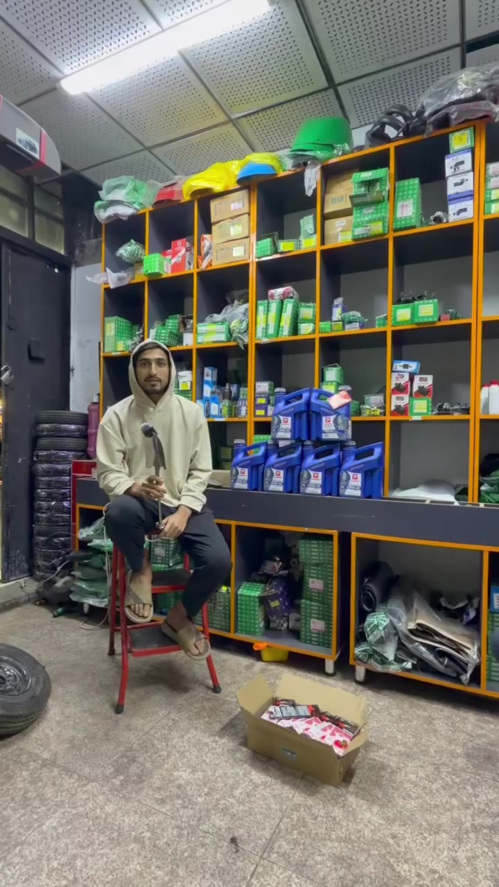 عروض تبديل دهن للتكاتك باجر يوم الجمعة بس ب11 الف دهن برو لوب  يم محمد التركماني مكان الدورة شارع الصحة قرب تخفيضات سنتر ***********
