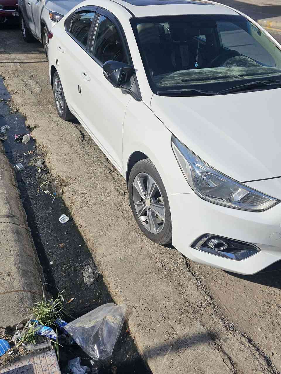 اكسنت ٢٠٢٠ 
بلا صبغ ولا بارد 
ماشي ١٣٥ الف 
سياره على وضع الشركه 
سعر ١٣٣ وبيها مجال قليل


**إذا كنت صاحب هذا الإعلان وتريد حذفه لأي سبب، رجاءا أرسل رسالة إلى الدعم الفني**