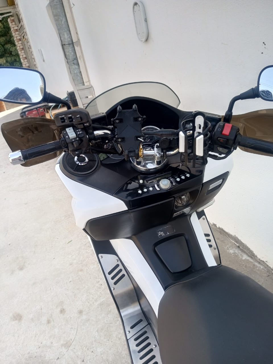 للبيع فول الفول مكفوله كفاله عامه
فورزه 010 s7 abs
فول مواصفات
الدراجه جديده وفول مثل ما موضح بلصور السعر والاستفسار رقم الهاتف / *********** متوفر واتساب
