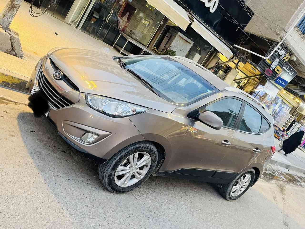 سلام عليكم
(بيع او مراوس ) بسياره صالون

توسان موديل 2011 

السياره بيهه فقط بنيد صبغ بدون دواخل بدون ايرباك مكينه 2000دوش كراسي جلد شاشه تحكم ستيرن تخم تاير كامره حداديه صدر كله جديد 

السياره ماشيه 135 رقم بغداد بسمي 

للاستفسار *********** مكانة بغداد متوجد وتساب
