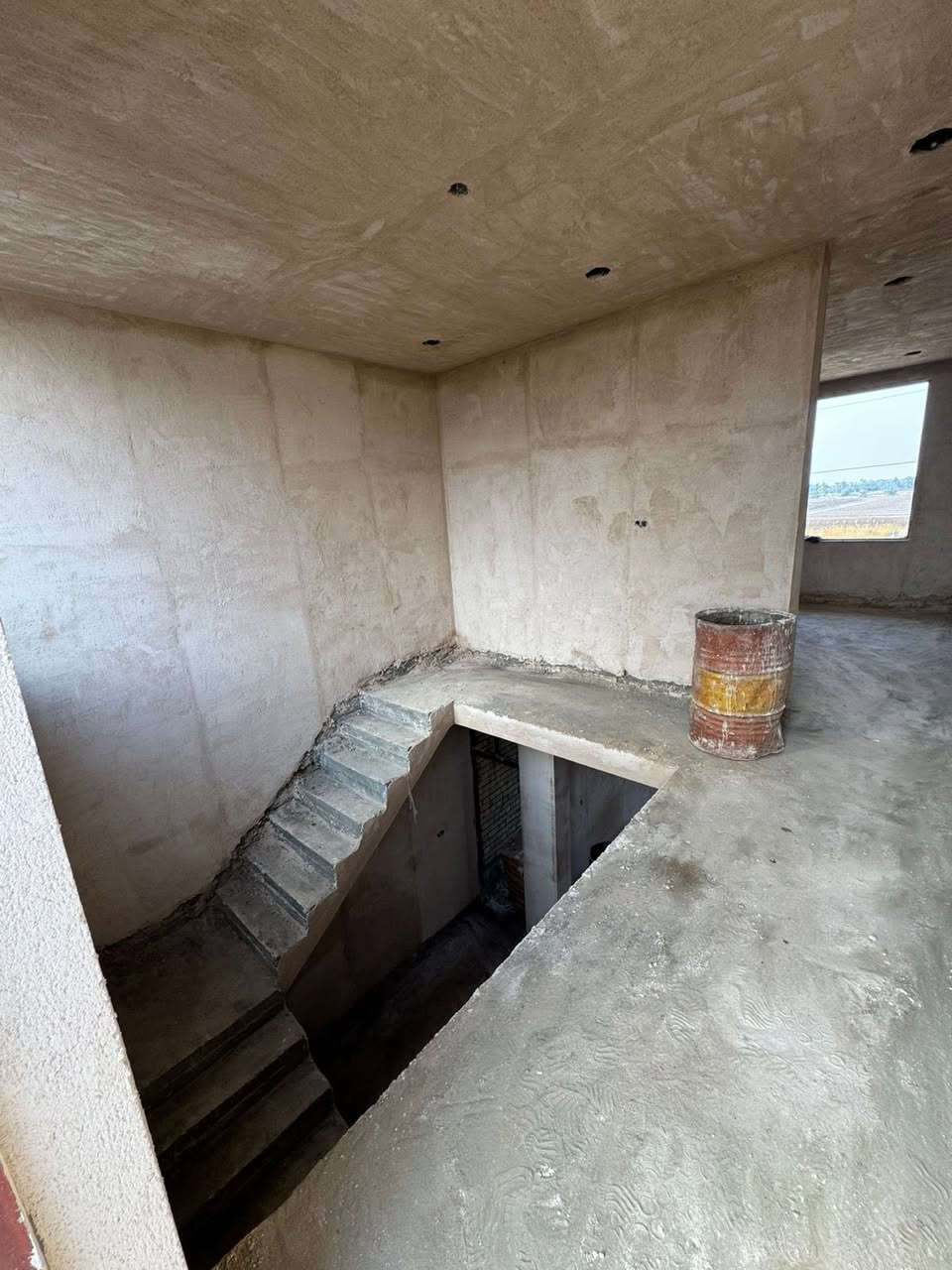 🏡/ دار للبيع المساحة ١٠٠ م طابو زراعي سند ٢٥ تحويل مباشر

                   الواجهة ٥ م / النزال ٢٠ م

🧱/ بناء قيد الإنشاء حديث درجة اولى 

         ( استلام مباشر عند التكملة )

الطابق الأول/ مطبخ . هول . استقبال . غرفة نوم . مجمع صحيات 

الطابق الثاني/ غرفة نوم . هول . 

🌏الموقع / بداية ابي غرق قرب محطة النوار خلف مفروشات الجنابي قريب جداً من شارع كربلاء 

للاستفسار اكثر مراسلة الصفحة او مراجعة مكتب 

بشار للعقار والمقاولات بداية شارع الحسينية من جهة شارع ٦٠ 

***********          ***********
