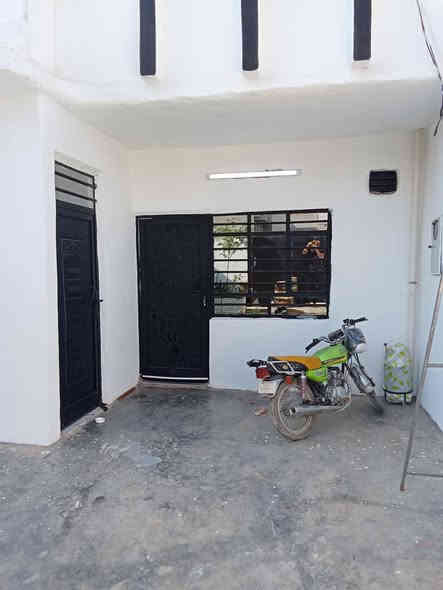 دار زراعي للبيع رقم بلدية المساحة ١٦٥متر الواجهة٧ ونص مترمقابل دور الثلاثين السعر ٤٣ مليون بي مجال بسيط للاستفسار مراجعة مكتب علي البياتي للعقار مقابل معارض السيارات اوالاتصال بالأرقام ***********و***********
