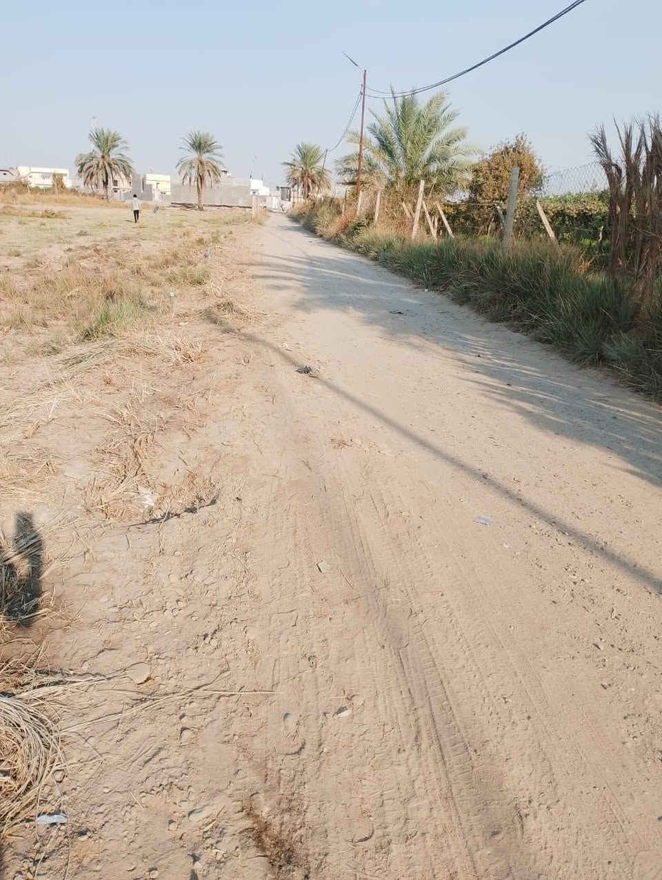السلام عليكم يوجد لديناه قطعه ارض زراعيه للبيع  قرب جمالون حسين فالح لاستفسار لاتصال عل الرقم ***********
