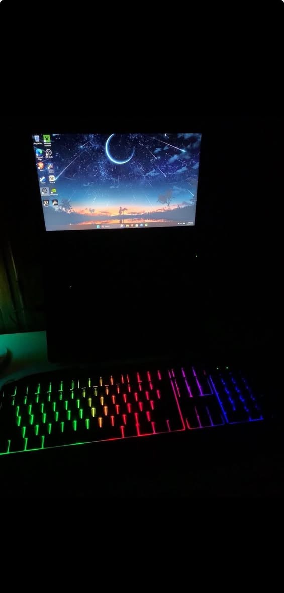 السعر: 285 ألف
 الموديل: Lenovo ThinkPad E470
 
الرام: 16GB DDR4
 كرت الشاشة: 2GB VRAM Nvidia GeForce 920MX
 المعالج: Core i5-7200U
 الهارد: 256GB SSD
 النظام: Windows 11 Pro
 الملحقات: الشاحن الأصلي مالتها وياها
 البطارية: ممتازة، تطول حوالي 5 ساعات
 النظافة: نظيفة جداً بنسبة 95%


**إذا كنت صاحب هذا الإعلان وتريد حذفه لأي سبب، رجاءا أرسل رسالة إلى الدعم الفني**