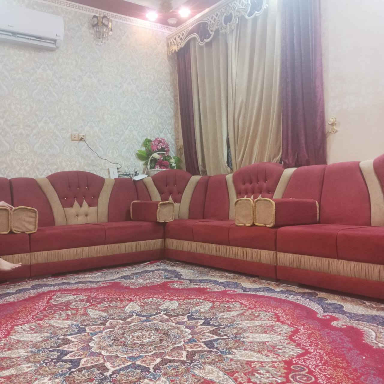 السلام عليكم
ديوان + زوليه + برده للبيع 

هاتف / ***********
