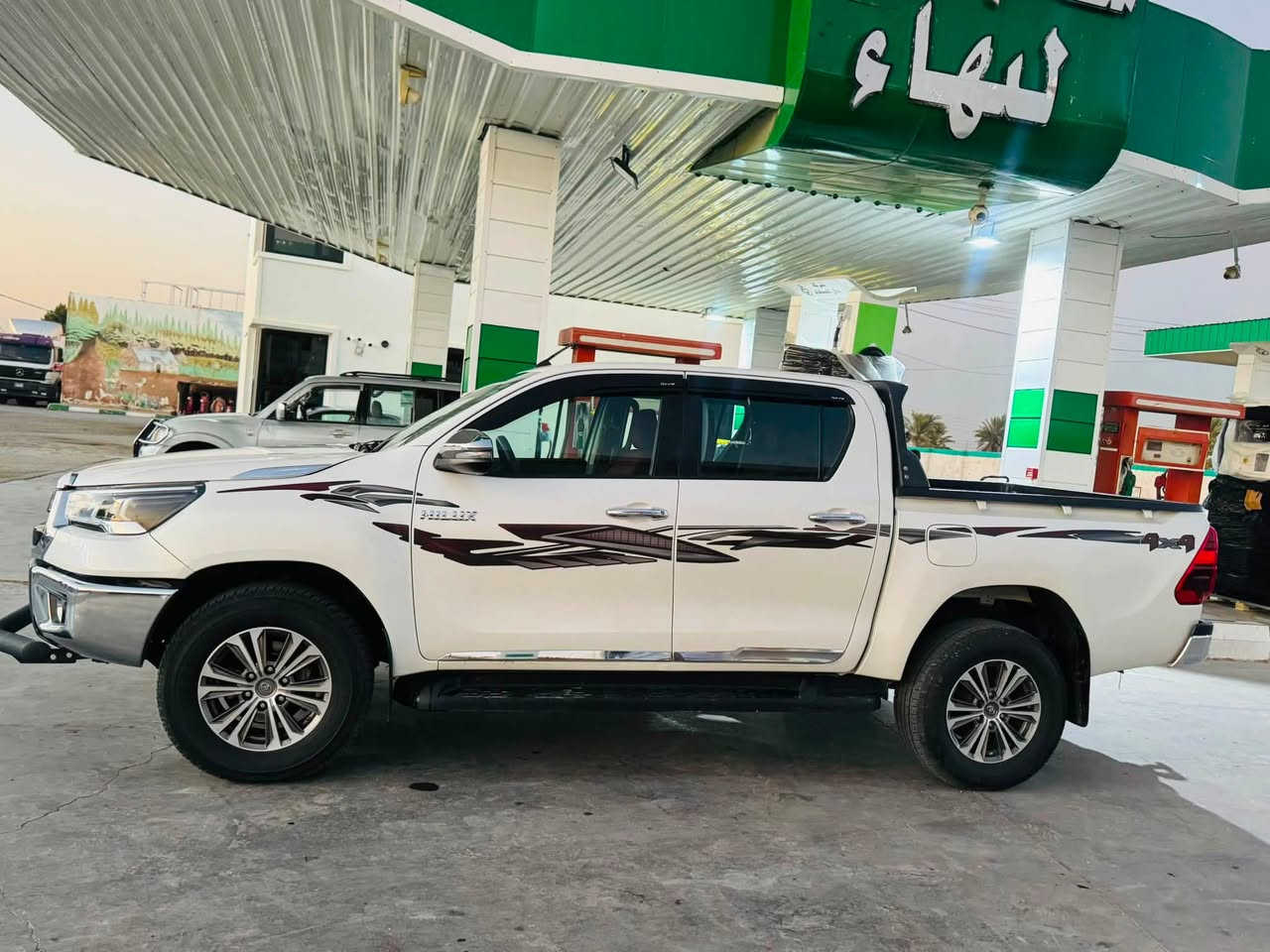 السلام عليكم
هايلوكس 2021 سعوديه فورويل 4x4 #اوتوماتيك فول مواصفات 1/1 بصمه تشغيل وبصمه ابواب وياهه بصمات اثنين وياهه مال الشركه تبريد وتدفئة كشنات مثبت سرعه مانع انزلاق دفلوك خلفي وامامي حساسات +كامره  معروفه مواصفات السعودي مفوله وسياره كلش حلوه وجديده ماشيه 80 الف حقيقي ورقم اربيل بأسمي شخصياً ورقم مميز سنويه مجدده 2031 وهزه جديده لنهاية ال27 للاستفسار *********** عنوان بابل
