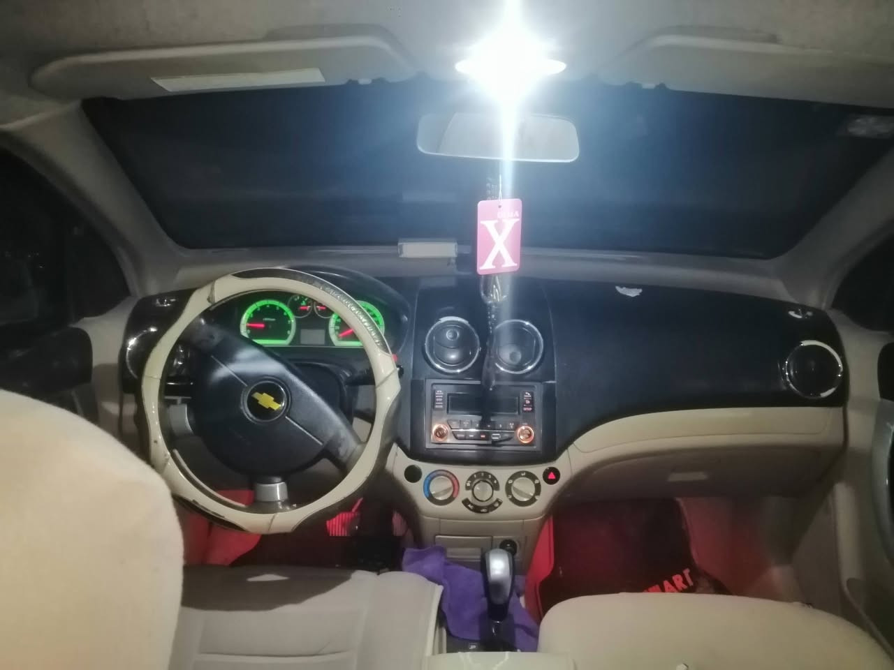 سلام عليكم افيو موديل 2009 خليجي كير اوتماتيك سياره حلوه وجديده مال جناي محرك وكير كفاله  عامه    مكان بابل السعر 60 وبيه مجال اتصل *********** اتصل وتدلل
