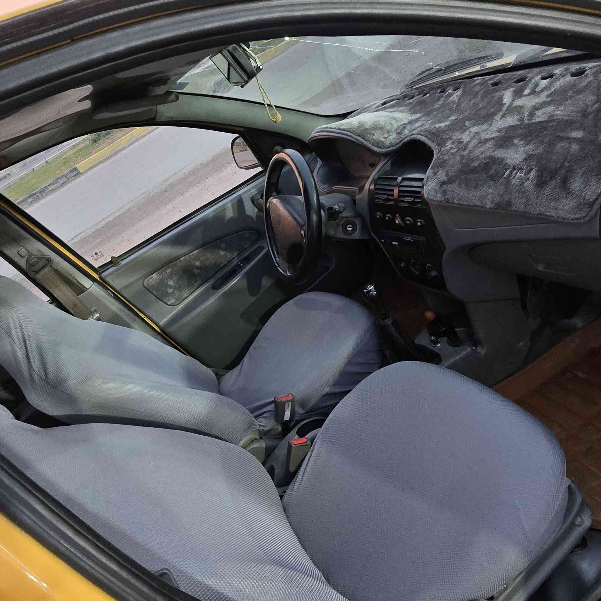 سلام عليكم  طيبة للبيع موديل ١٥ السعر 35 بية مجال كاملة من كل النواحي (***********)
