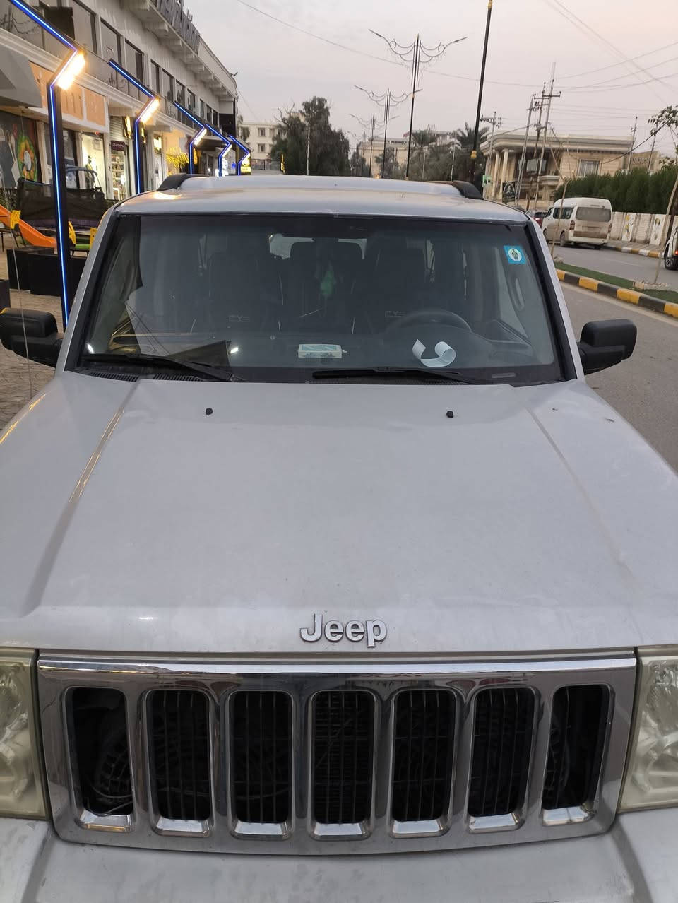 السلام عليكم ورحمه الله وبركاته جيب كومندر 2007 سبعة راكب تبريد 3قطعه مكينه 8سلندر رقم بغداد انكليزي باسمي هزه جديده بيها بس جاملغ وبنيد تبديل نفس اللون كهربائيات وحداديه جديده تايرات تخم جديد قبل شهرين باتري جديد ادامه جديده السعر 85وبيها مجال للجادين العنوان ميسان للاستفسار ***********ابومحمد وان شاء الله الاسبوع الجاي اني بغداد الي يحب يتواصل اني بخدمته واسف على الإطالة
