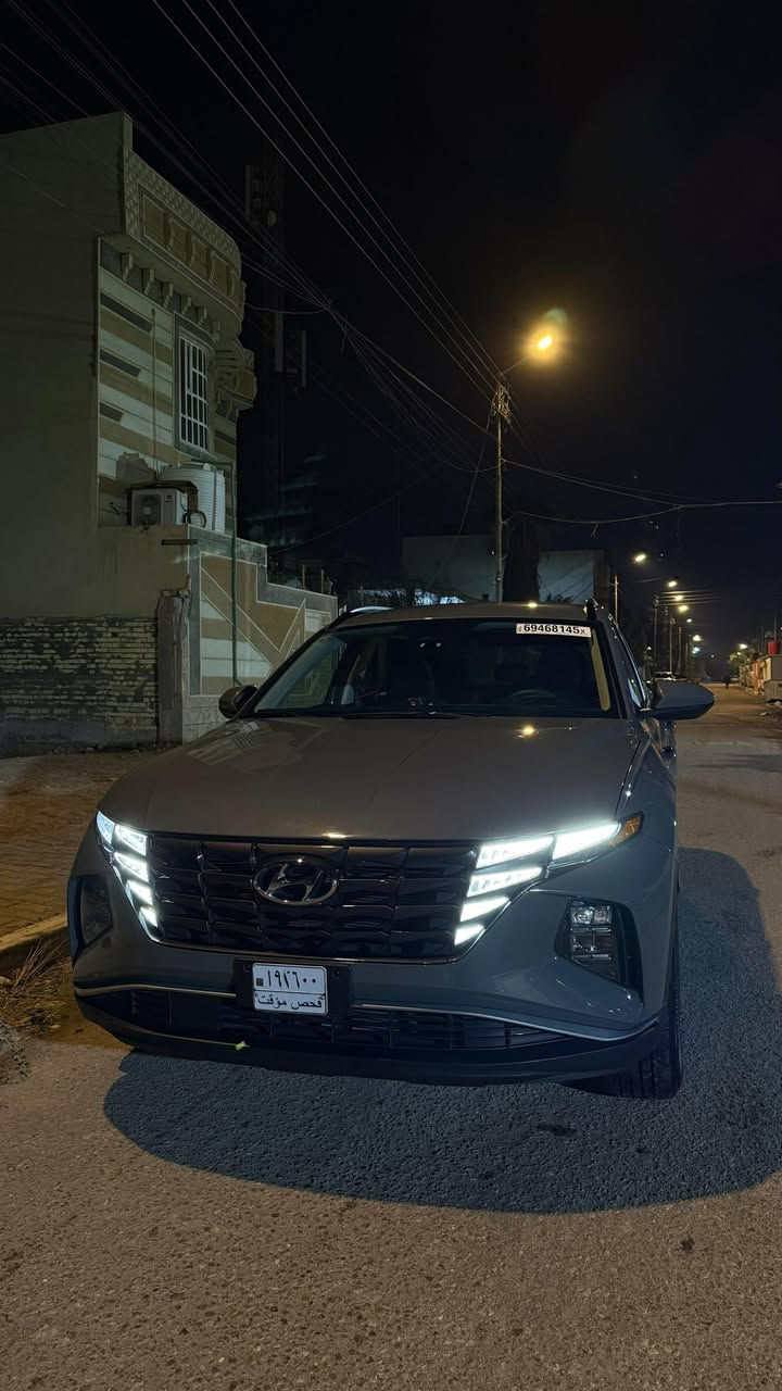 هونداي توكسان موديل 2024 دخول جديد  بدون حادث ولا ايرباك والسيارة جاهزة وجديدة بمعنى الكلمة كتاب شهداء بصرة ماشيه 21السيارة فول ماعدة الفتحة السيارة بصمة رادار تشغيل عن بعد  دواخل ابيض لون سمنتي فاتح السعر 210 قابل للتفاوض  العنوان بصرة معقل للتواصل عبر الاتصال***********
