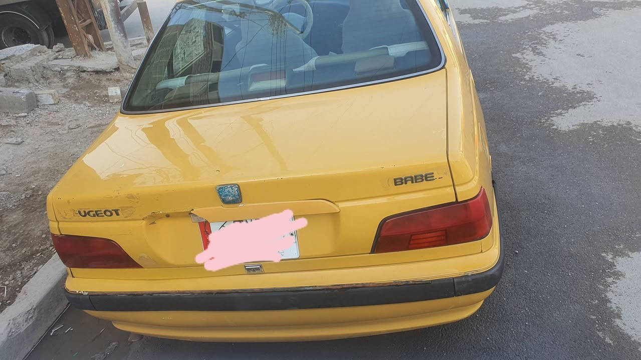 سلام عليكم بيجو بارص مديل 2015 
بيه ضربه شبر بل جوملغ لخلفي بجهت سايق 
صدر جديد تبريد شغال كهربائية شغاله 
مشط ستيرن عاطل سعر (40) وبيه مجال تواصل واتساب 
***********
