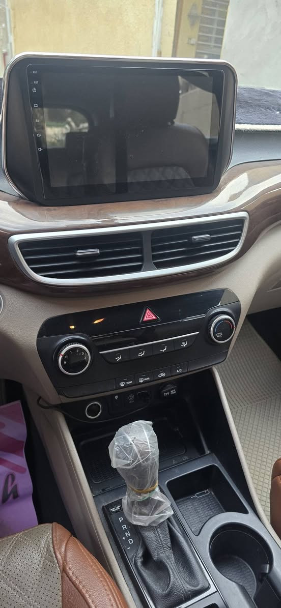 توكسان خليجي موديل ٢٠٢٠بيها بارد فقط بااسمي من الشركه عنوان بغداد الرصافه ***********السعر184
