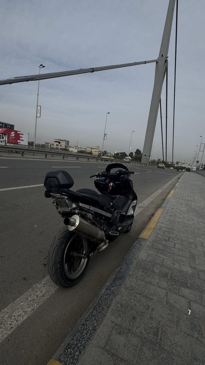 سلام عليكم تي ماكس 2011 دراجة كهربائيات  مكفولة و مكينة مكفولة من البكن و الدخان و النضوح و كلشي دراجة قوية بيهة كلج رياضي و تجوة و صالنصة حلزونية و كفرات البجم موجودة بدون المازدة فقط بيهة ملاحظات بسيطة  دراجة شكلهة مال لعب بس ما معلك بيهة و لا اعرف اعلك دراجة محافظ عليهة و ادامة كاملة دهن و ماي راديتر و بانزين محسن  سعر 23 و بيهة مجال شراي يتصل *********** مكاني المنصور او الاعظمية
