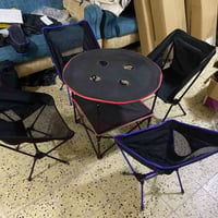 ٤ كراسي • ميز