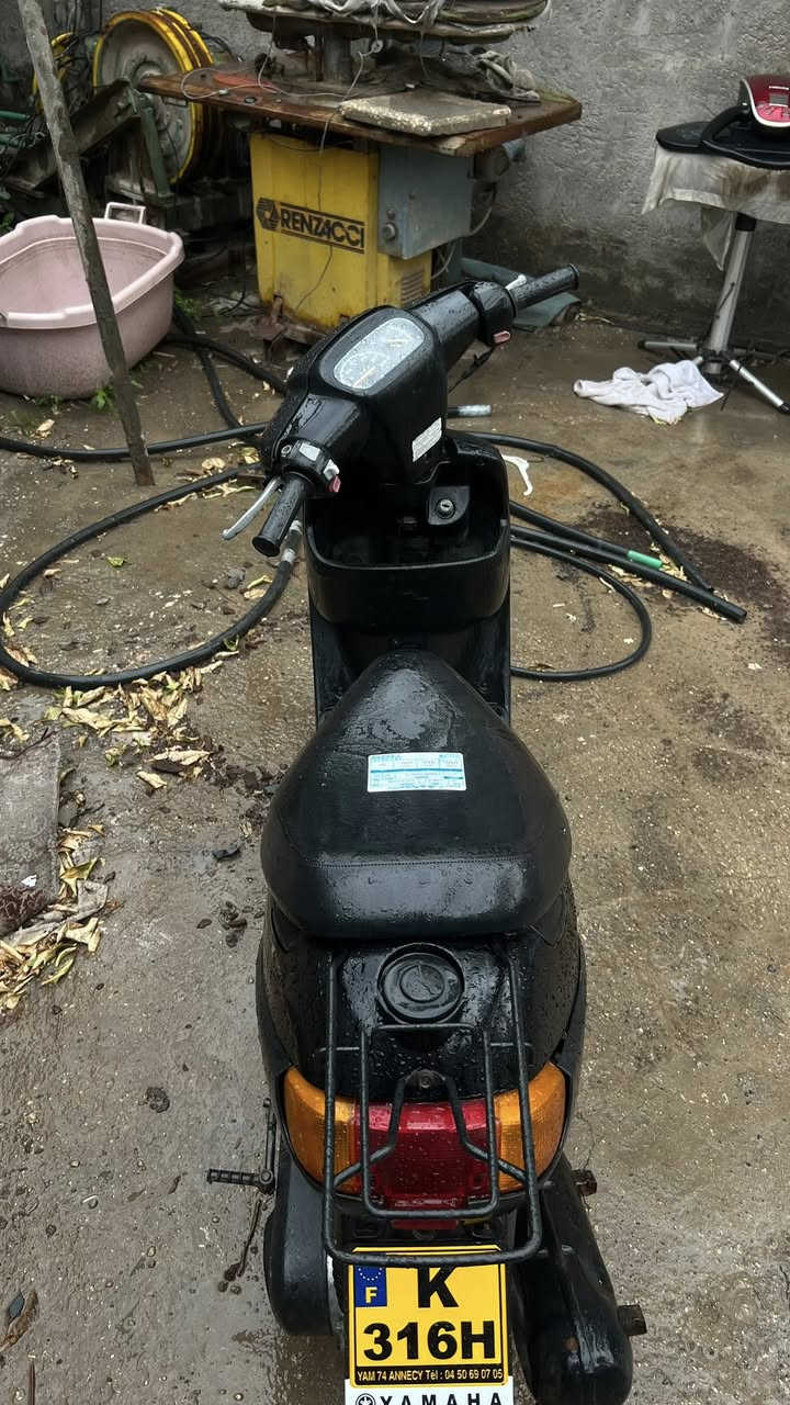 دراجه بطه موديل 99 للبيع الدراجه نضيفه كلش ناعمه وتخبل نقصها بس باتري او تنضيف كابريتر 
الدراجه جديده كدامكم واضحه ب صور سعرها 500 او بيها مجال للشراي للاستفسار خاص


**إذا كنت صاحب هذا الإعلان وتريد حذفه لأي سبب، رجاءا أرسل رسالة إلى الدعم الفني**