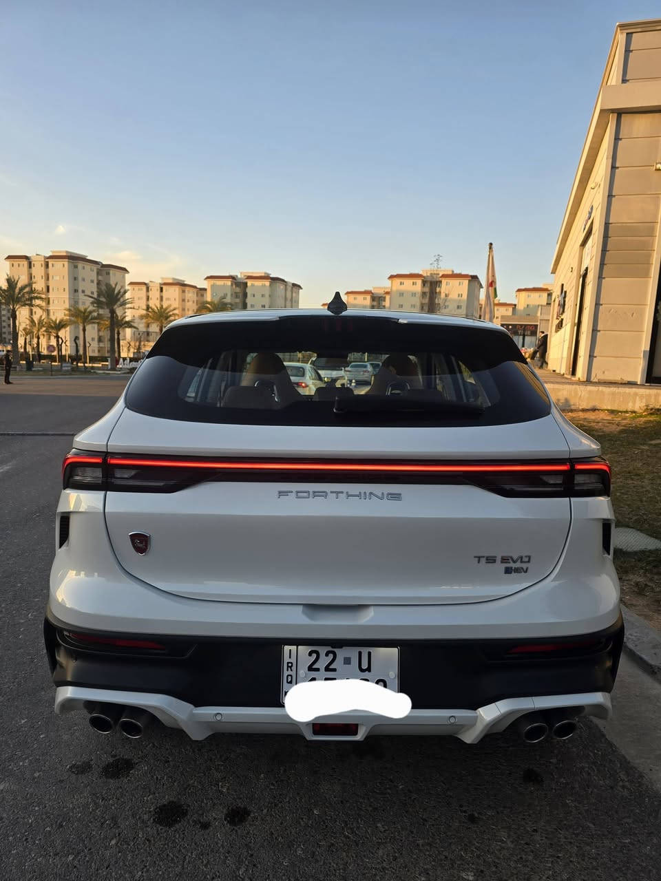 للبيع T5 EVO HEV هايبرد
السلام عليكم  
للبيع فقط 
السيارة فوول 1/1 و بضمان الوكيل شركة ليث العبيدي 6 سنوات او 200 الف كيلو 
ماشية 5700 كم فقط

(( نسخة الهايبرد ))محرك و كير من ميتسوبيشي اليابانيه اقتصادية و نشطه و رزنه جدا

السيارة بوضع الشركة و بأسمي مرقمه اربيل و موجوده باربيل و جاهزة و مع فحص و هزة جديدة و السيارة مدللها كلش بالصيانة و الدورية و البانزين و الغسل و كل التفاصيل

مواصفات:
مقاعد جلد مع تدفئة و تبريد و مساج
بانوراما مع نجوم روز رايز و انارة محيطية متعددة الالوان
دخول ذكي بصمة و تشغيل ذكي
كاميرات 360 درجة مع حساسات
شبابيك اوتو و صندوق كهربائي
فوول انارة LED داخل و خارج اوتو
حساس ضغط الاطارات وحساس المطر اوتو 
رادار تفاعلي و مثبت سرعة ذكي و نقطة عمياء و تسخين المرأة
ثلاجة داخلية و قطعة تبريد خلفيه مع منافذ للشحن 
كل انظمة السلامة و ايرباكات كاملة 

الاضافات على السيارة :➕️
سيرفس مدفوع لمدة سنتين في الشركة (اكسترا)
تاير سبير مع كامل العده (سيارات الهايبرد تجي بدون سبير)
قطعة كار بلي و اندرويد اوتو وايرليس
كاعيات كاملة مع الصندوق مع تغليف جلد للستيرن

السعر 22000 دولار

*********** يوجد واتساب
شكرا لكم 🌹🌹
