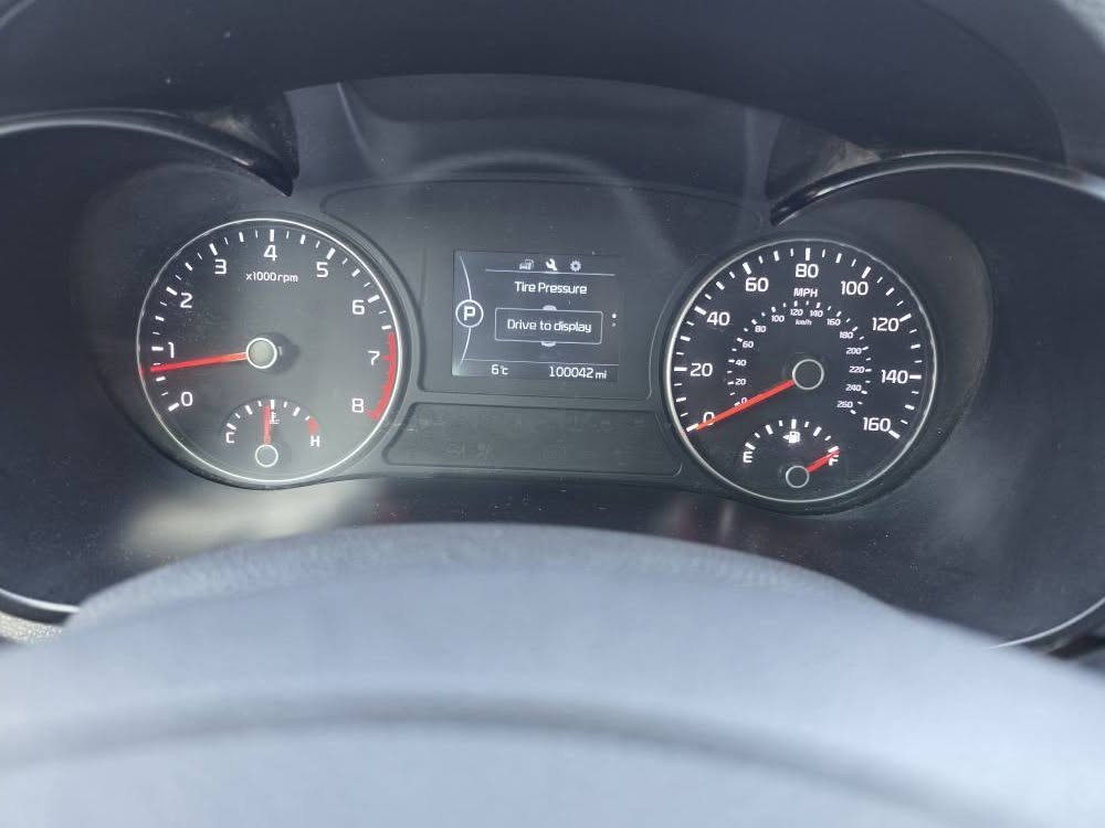 السلام عليكم اوبتما موديل 17 وارد أمريكي معوقين بعد سنه ينفك الحجز امعلايه موديل 20 سياره كلشي اصولي  ضربته فقط بلجاملغ الخلفي الأيمن مؤشر بلصور والباقي كله مكفول ولاقطعه امبدله السيارة موجودة في الديوانيه السعر 138 مكينه 2400 ماشيه 100 ميل السياره جاهزه من كلشي ***********
