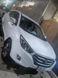 توكسان موديل 2015 خليجي محرك 2000دوش رقم بغداد دولي ماشيه 138 kmكير وم...