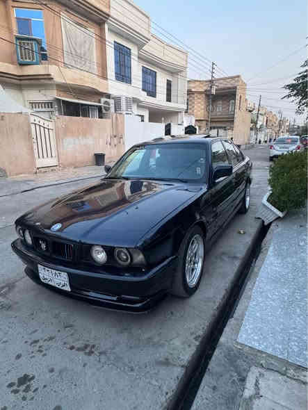 مؤديل ١٩٩١(٥٢٥)گرعادية جةمپيكي خةفيفي پشتي هةية ناو خورفةي زؤر خاوينة ٨٠٠$ خةرامةي لةسةرة سةنةوي ٢٠٢٠ بةسةر جووة براكيتي بن راديتةي گؤراية هةموو قةلبي بةشةرتة دةعامي لؤ دعامي بةشةرتة (***********) أربيل
