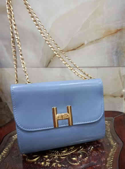 السلام عليكم توفرت جنط ماركه عرض خاص السعر ١٢الف توجد خدمه توصيل داخل نجف للحجز***********
