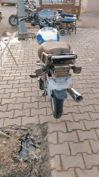 سلام عليكم دراجه للبيع النوع سيفان مكفول كفاله عامه مكينه ٢٠٠ مكفوله كفاله عامه موديل ٢٣ مكلف بنشر مكاني ديالئ ناحية الوجيهيه التواصل مع هذا الرقم 
***********
