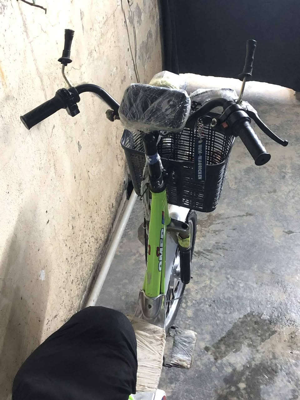 سلام عليكم للبيع باسكل شحن او مراوس ب باسكل شحن الباسكل كل شيء مابي نضيف فقط بريك الخلفي مبي اما بريك امامي بيي قويه او شاشه مالته عاطله سعر 200 بي مجال قليل مكاني فقط كركوك بنجا علي ماعندي توصيل محافضات وشكرآ👍🏻✨


**إذا كنت صاحب هذا الإعلان وتريد حذفه لأي سبب، رجاءا أرسل رسالة إلى الدعم الفني**