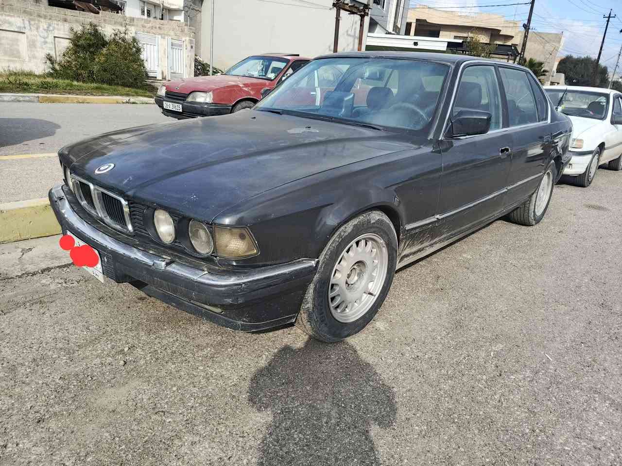 للبيع BMW حجم 700 كير محرك شرط
مصبوغه عام موديل 91 كير توماتيك 
رقم نينوى ألماني شرط التحويل كابون بانزين بيها 
السعر 45 وببها مجال للاتصال ***********
