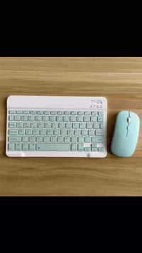 يدعم اللغة العربية والإنجليزية  * متوفر بالون السمائي الأسود   فقط    ...