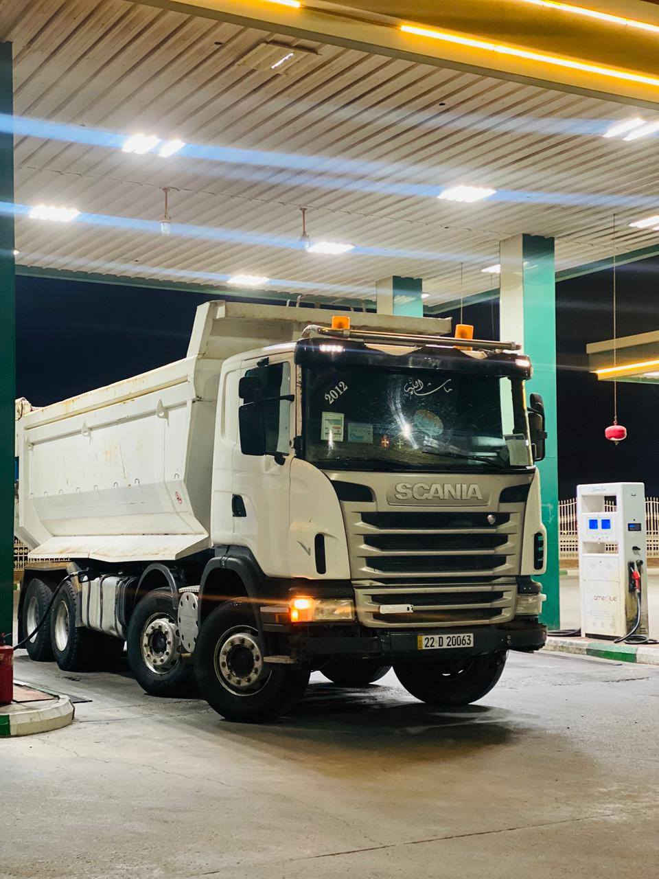 سلام عليكم من رخصة مدير الكروب سكانيه عكرب قلاب بلادي موديل 2012 أصل رقم أربيل بسمي سنويا ورقام جديد باج بطن بلاد مكينه شيراوي 420G كير 4ب4 تخم تاير بل كارتون مجموعه ورده  ذرعته 28 متر بدون تعلاوه سياره كير مكينه شاصي مجموعه كله كفاله عامه سياره مانقصها برغي كبل لشغل للاستفسار اتصل *********** / ***********
