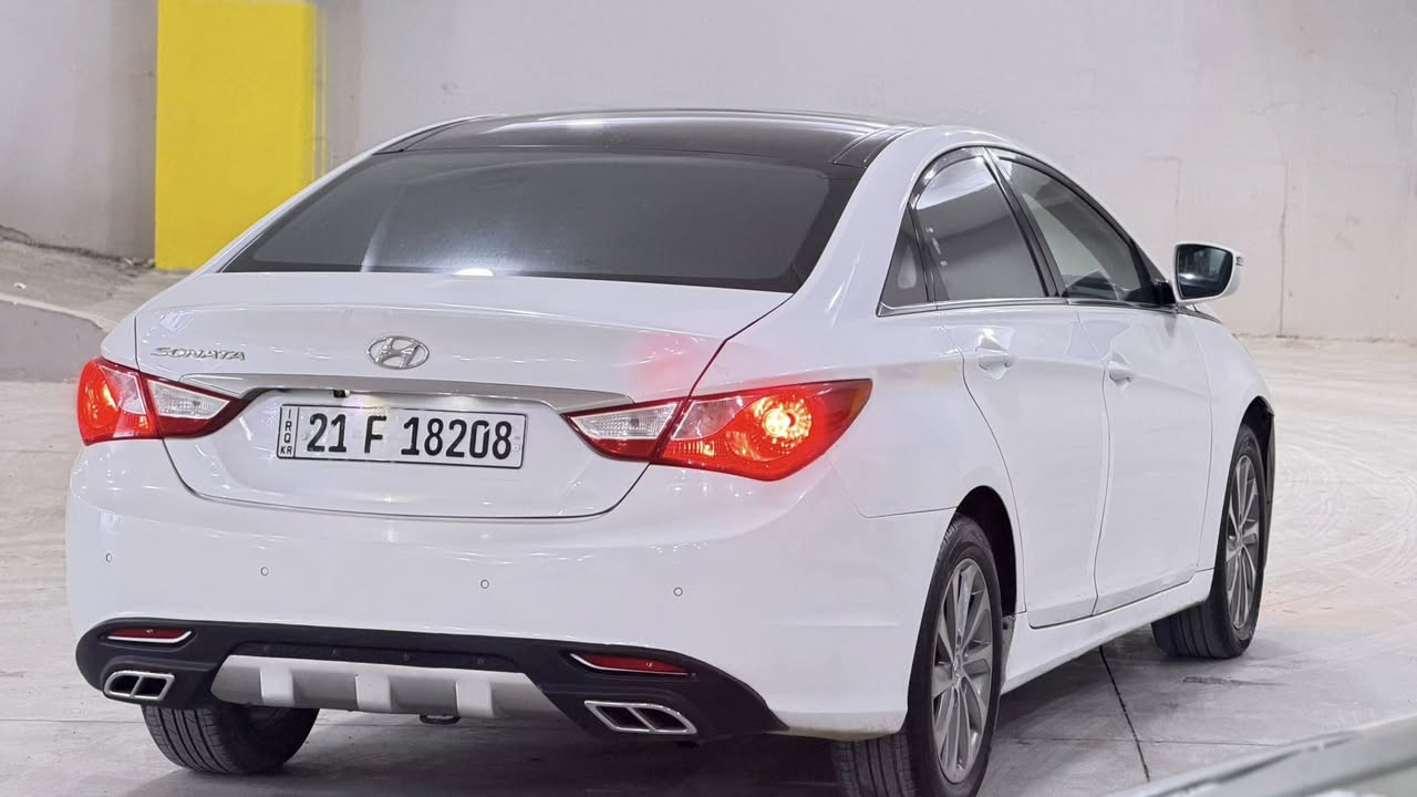 سلام عليكم 
للبيع 
هونداي سوناته 
موديل 2013
مكينه 2400
بانوراما 
تحكم ستيرن 
رقم وسنويه جديد 
تخم تايرات جديد 
صدر امامي خلفي جديد 
مكان السيارة دياله خانقين 
اي استفسار 
***********
