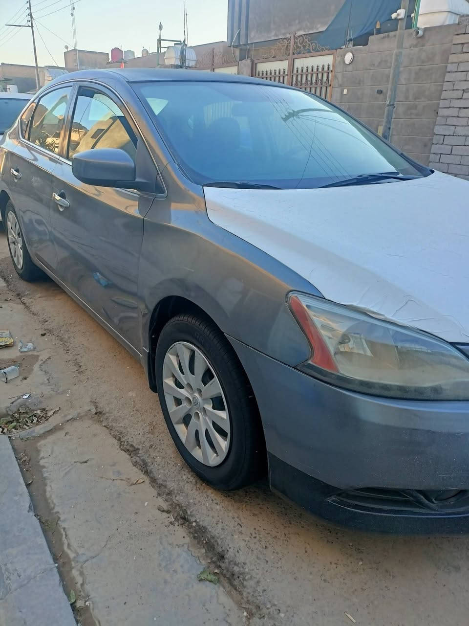 سلام عليكم نيسان سنترا موديل 2015 وارد امريكي حادث خشم لبنيد وبيه 3 قطع صبغ سياره مكفوله من لفتح وضربه وتبديل رقم ميسان تحويل ثاني يوم مكينه 1800 شرط مكينه وكير كفاله حداديه تخم تاير خير من الله سياره مال جناي تبريد ثلج سعر 87 وبيه مجال لل شراي مكان البصره لاستفسار ***********
