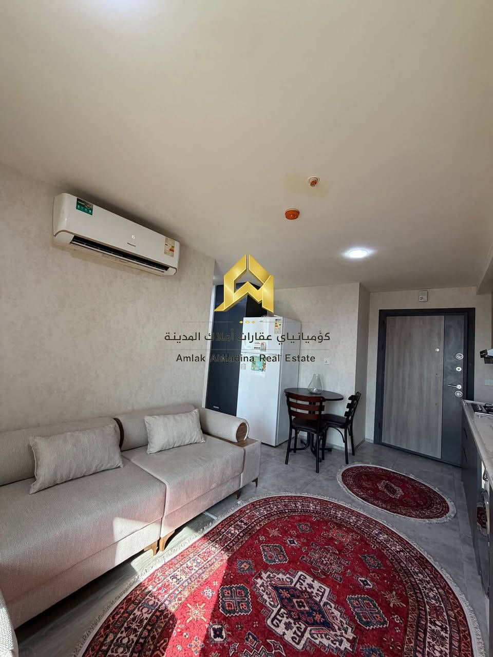 🏡✨ فرصة مميزة للبيع أو للإيجار في لايف تاورز – المربع الذهبي ✨🏡

💵سعر ٤٩٠٠٠$اربع شده و تسعين ورقه

✨ فرصة مميزة بسعر مناسب جداً

📍 الموقع: داخل المربع الذهبي – أربيل

🛋️ مؤثثة بالكامل زيرو ViP

✅ موقع حيوي وقريب من جميع الخدمات

✅ جاهزة للسكن فوراً

📞 للاستفسار:***********
