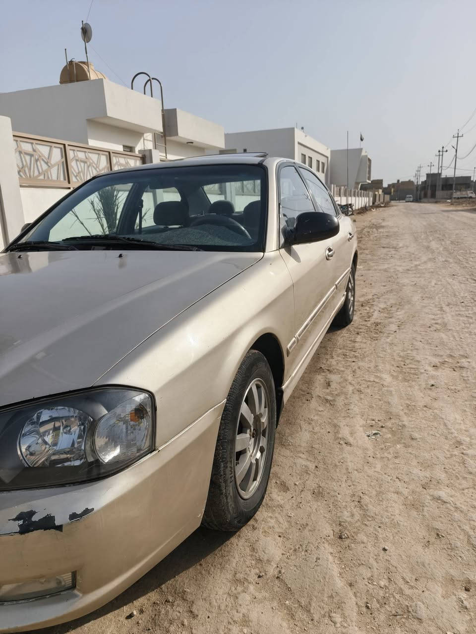 السلام عليكم ورحمة الله وبركاته
اوبتما موديل ٢٠٠١ 
ضرر خشم الجاملغ الامامي 
بلادية السيارة 6سلندر 2700 اعلى مواصفات بفئتها فتحة سقف سلايت جديده تبريد بيانو شاشه سستم صوت 🔊 كشن السايق كهرباء كروس سرعة لايتات +بلوجكترات عدسة السيارة متعوب عليها باتري جديد تخم بلكات صدر امامي خلفي اصلي وجديد السعر (٦٣)$ ورقة وبيه مجال ديوانيه قضاء المهناويه  (***********)
