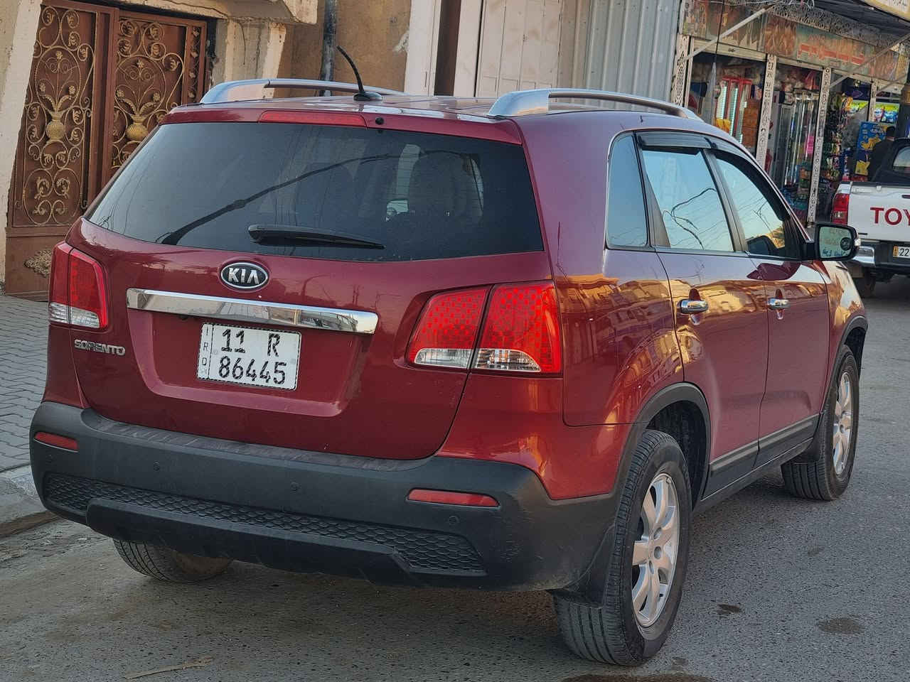 🚗 للبيع: كيا سورنتو 2011 - نظافة الشركة 🚗
لأصحاب الذوق والسيارات النظيفة، معروضة للبيع كيا سورنتو موديل 2011، سيارة عائلية بامتياز وبحالة ممتازة جداً.
📋 المواصفات والتفاصيل:
 * المحرك: 4 سلندر، حجم 2000 (دوش المرغوب).
 * الوارد: خليجي.
 * الحالة: كفالة عامة، السيارة بوضع الشركة (بيها طخة خفيفة جداً وموضحة للأمانة).
 * المسافة المقطوعة: 140 ألف كيلومتر.
 * الوضعية القانونية: السيارة باسمي والتحويل مباشر.
💰 السعر المطلـوب:
149 ورقة (14,900$) وبيه مجال بسيط للشراي.
📍 للاستفسار أو المعاينة، يرجى المراسلة على الخاص.
#سيارات_للبيع #كيا_سورنتو #صلاح_الدين #بيجي #سورنتو2011 #سوق_السيارات #دوش


**إذا كنت صاحب هذا الإعلان وتريد حذفه لأي سبب، رجاءا أرسل رسالة إلى الدعم الفني**