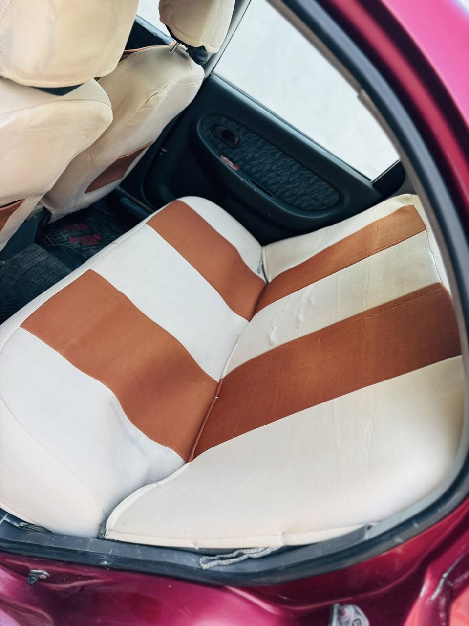 سياره اسبكترا موديل 2002  رقم بغداد سنويه مجدده لل 2030 رقم دولي تبريد وتدفئه كهربائيات كله شغاله مع شاشه تحويل ثاني يوم السعر 49وبيه مجال قليل 
#بابل / الحمزة الغربي  ***********
