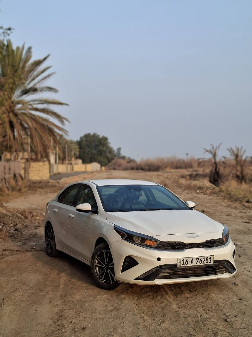 كيا فورتي 2024
فورتي موديل 2024 وارد امريكي 
مواصفات LXS:
مساعدات قيادة
حساسات اصطدام + توقف ذاتي
حفاظ على السيارة ضمن المسار
وضعيات قيادة
شاشة تدعم Apple carplay/Android auto.
السيارة نظيفة احلى من الصور و حادثها بسيط بدون ايرباك و بدون صبغ 
مكانها الديوانية، و السعر 160 قابل للتفاوض


**إذا كنت صاحب هذا الإعلان وتريد حذفه لأي سبب، رجاءا أرسل رسالة إلى الدعم الفني**