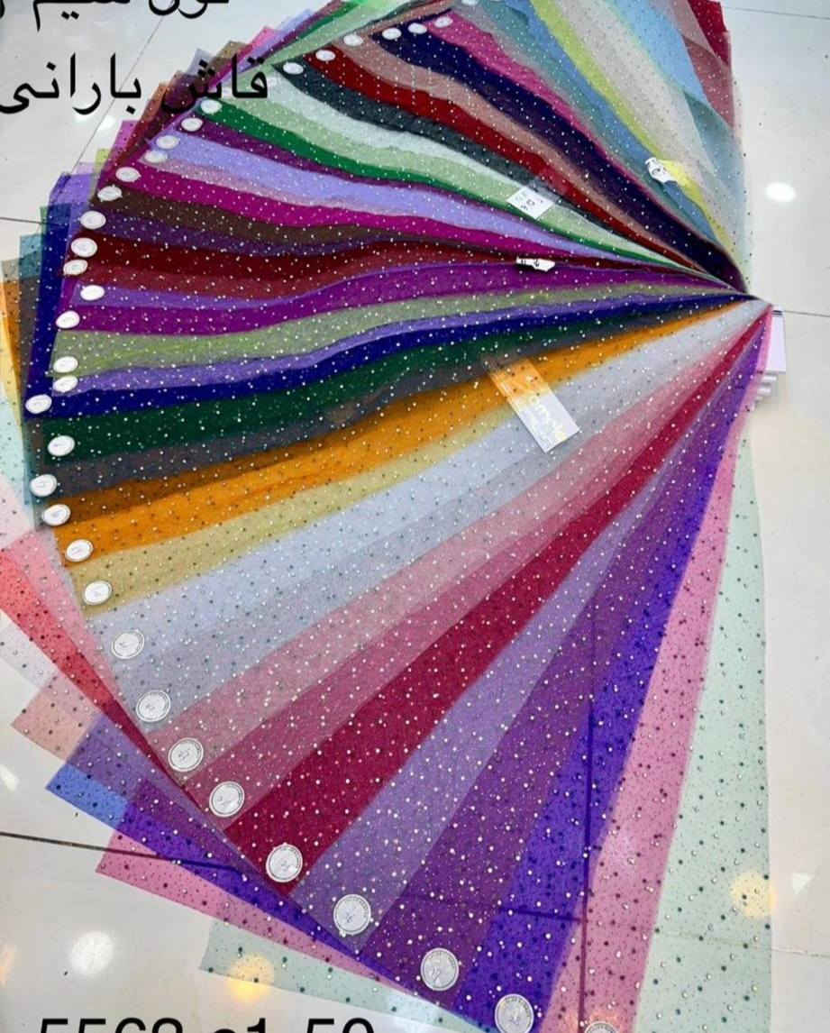 قماش تول مفصص بكرستال 
يتخيط عبي يلبس ع المخاوير 
***********
البيع جمله اطوال
