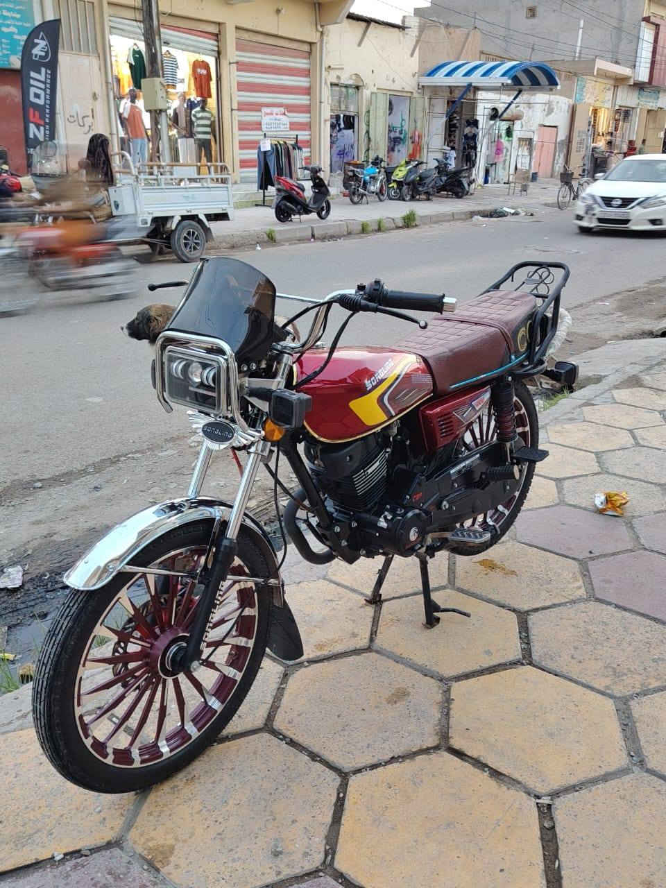 يا الله سيفان 26كفالة عام شبه زيرو ضاغطة وزنجيل 800وبيهة مجال بسيط.  مكاني بلدروز شارع المسعودية ***********
