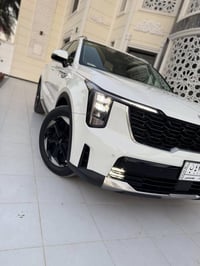 سورنتو ٢٠٢٤ • ٧ راكب • ضمان ٥ سنوات