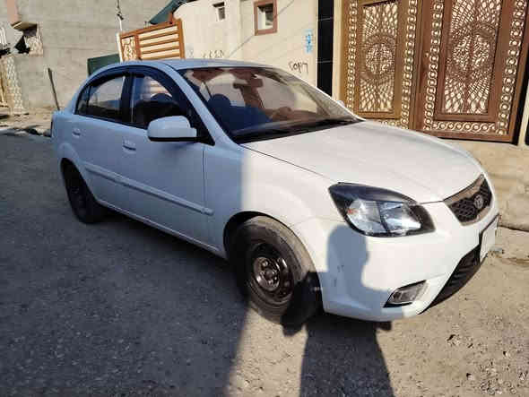 كيا ريو موديل ٢٠١١ رقم نينوى ألماني شرعي موجود شرط التحويل سنويه إلى ٢٠٢٧ كابون بانزين بيها
مكينه حجم ١٤ نضيفة
كير أوتوماتيك
تبريد ثلج تدفئه شغاله
طخم تايات نضيف
طخم ورا وكدام نضيف
السيارة ماشيا ٢٢٠ الف
جامات كهرب قفل تحكمات ستيرن جهتين شاشة وكامره
داخل اسود
صبغ من جوا التريشه باب النفر وشويه من باب الخلفي
موضح بالصورة شويه بارد بالجاملغ خلفي وبرأس البوند
السعر ٩٥ بيها مجال
اي استفسار الخاص مفتوح
***********
***********
