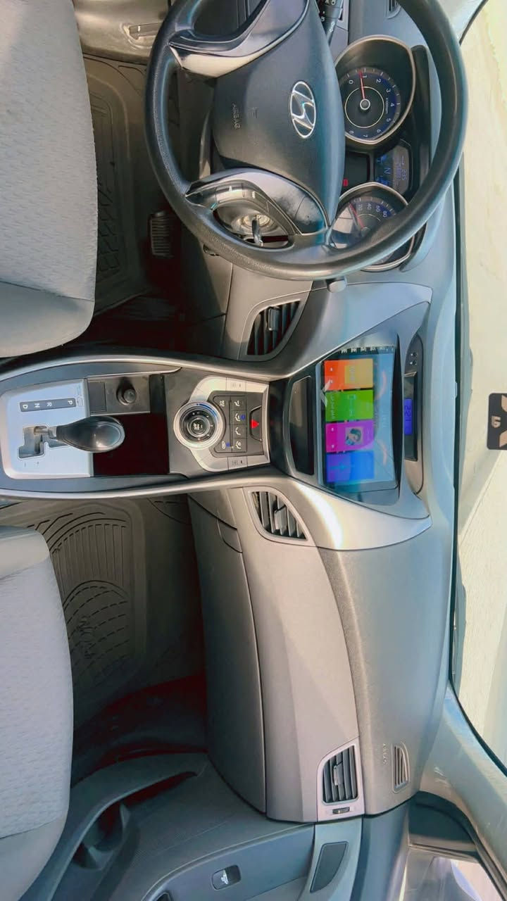 السلام عليكم
                   النترا 2012
خليجي ..
محرك 16.. 
كيرتوماتيك ..
نص فول ..
جاملغ امامي رش ..
مكان السياره موصل ..
سعر 107$
ترهم مقدمه 70$.  و 75$
*********** وتساب 
مكلف بالنشر ../ 
لا تبعث  طلب صداقه 
الطبات عندي مقبطه ادخل خاص
../ كل السيارات انزلها ستوري ../
