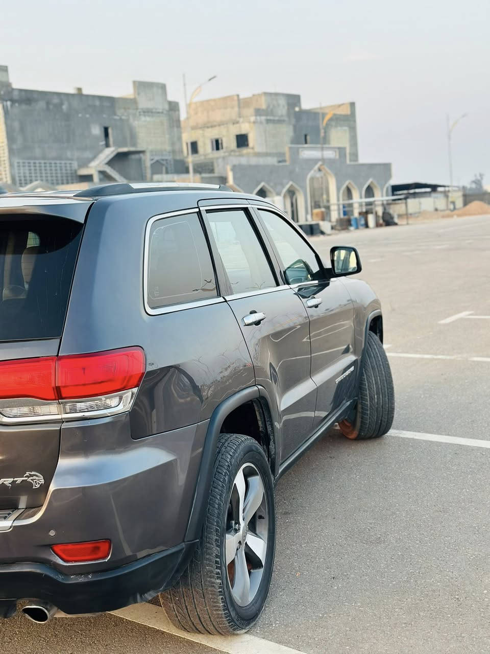 بسم الله الرحمن الرحيم
جيب شيروكي مديل 14 🪬🧿

السياره فول مواصفات لمتد  وارد امريكي قطعتين جاملغ  وبنيد صبغ فقط دون تبديل  

تشغيل عن بعد 

كشنات كهربائيه 

استيرن كهرباىي 

فتحه بل قماره 

حساسات كلها شغاله 

اشأير بل مره مع قلب المري 

شاشه 

سته سلندر 

بصمه 
 كير طياره 

حداديه جديده توها مسويها نافضها نفض 

السيارة بأسمي تحويل مباشر 

..السعر١٧٥ مكاني كربلاء قرب سما كربلاء 

الاستفسار ***********
