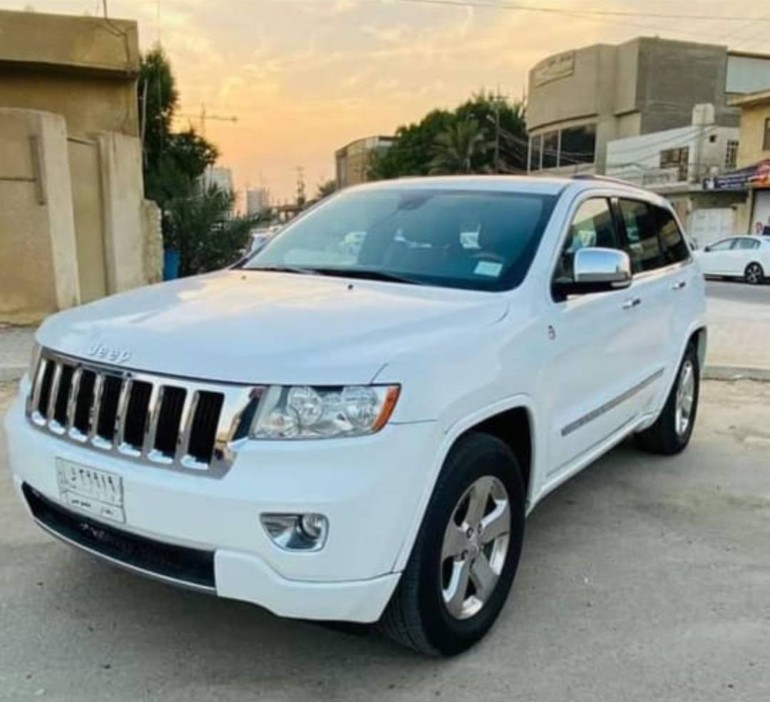 السلام عليكم 
جيب لاريدو 2013 وارد خليجي اوفر لاند 
رقم بغداد مشروع وطني  شرط التحويل مواصفات كشنات جلد كشنات كهرباء تبريد شاشه تحكمات ستيرن تشغيل عن بعد فتحه 4 بصمه فورويل تبريد قطعتين معروفه مواصفات لاريدو  
السيارة كامله مكمله من كلشي محرك مكينه هيمي ويل 20 جديدالسيارة ماشيه150  الف 
 السيارة سونار موجود للاستفسار الاتصال بالرقم *********** 
السعر 160 
مكان السيارة بغداد
